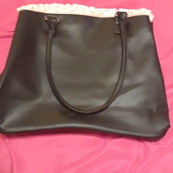 Handbag exclusively made for Mary Kay Awesome - Picture 4 of 5